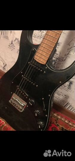 Электрогитара