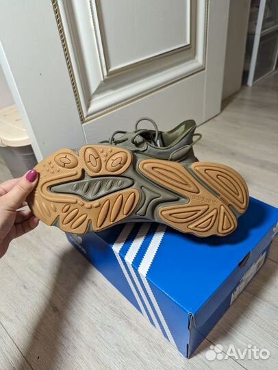 Кроссовки adidas originals ozweego