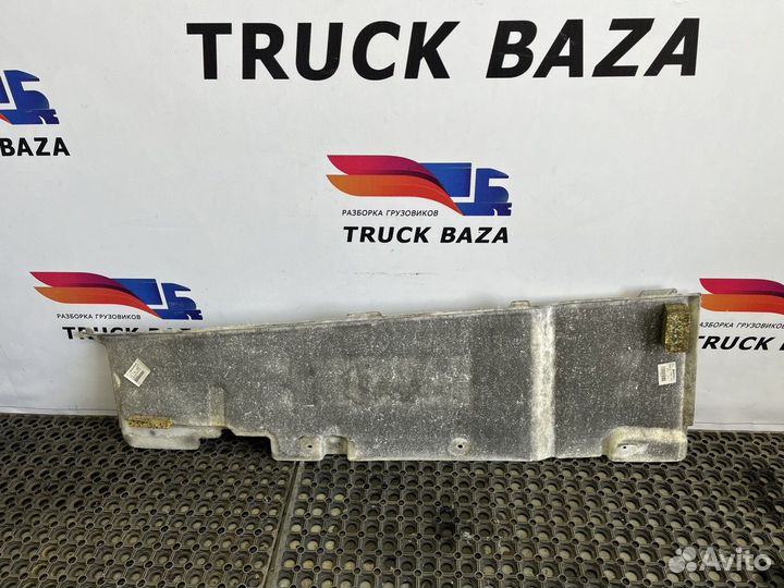 Обшивка салона левая Renault T