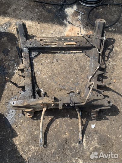 Подрамник Renault Scenic 1 АКПП 2.0 F3R