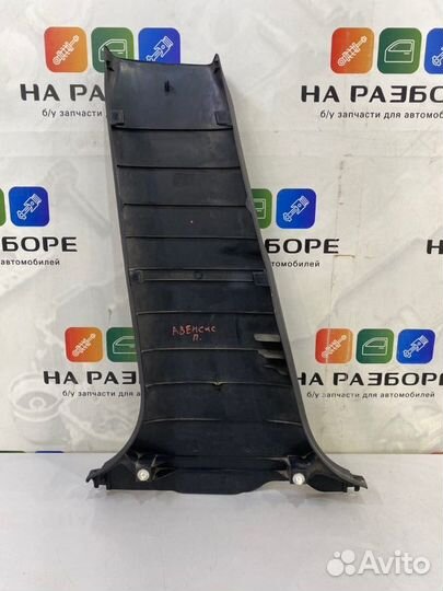 Накладка на стойку внутренняя правая Toyota