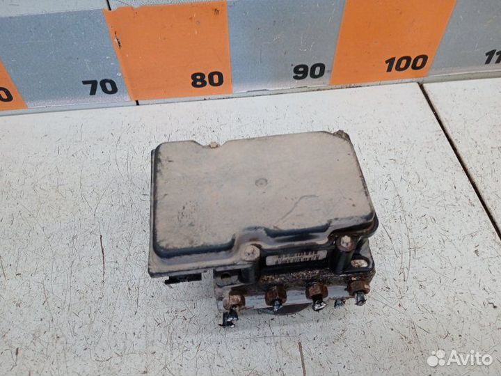Блок ABS (насос) Mitsubishi Colt Z34A 1.3 2006
