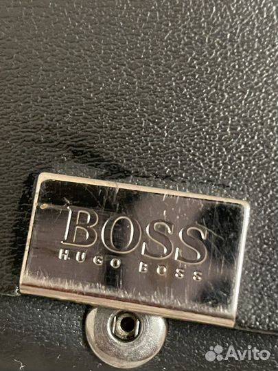 Солнцезащитные очки hugo boss