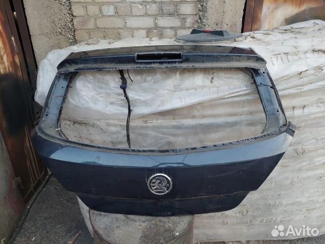 Дверь от багажника