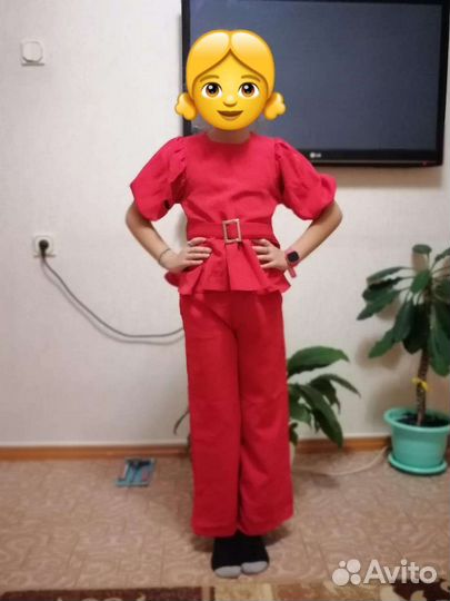 Костюм брючный новый. Детский