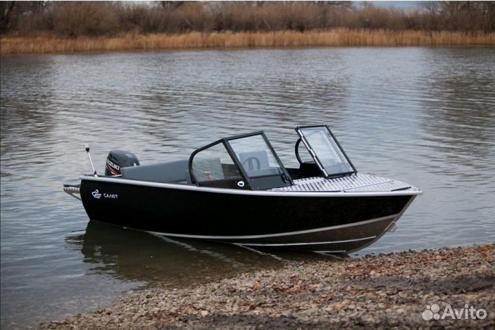 Лодка Салют 480 NEO