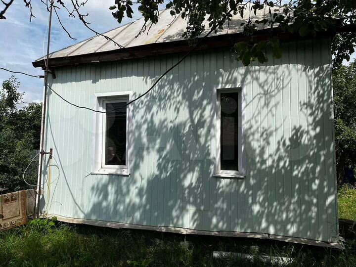 Дом 32 м² на участке 5 сот.