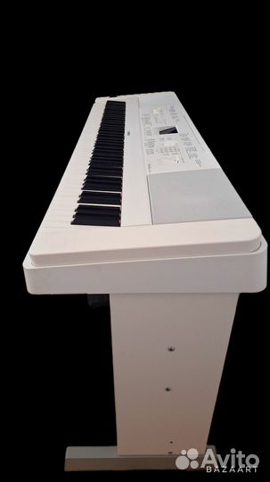 Цифровое фортепиано Yamaha DGX660