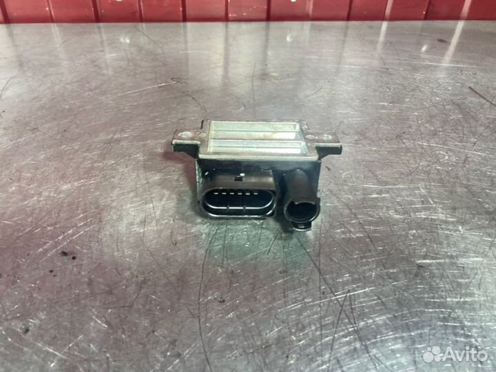 Реле свечей накала Bmw 3 Series E90 N47D20C 2009