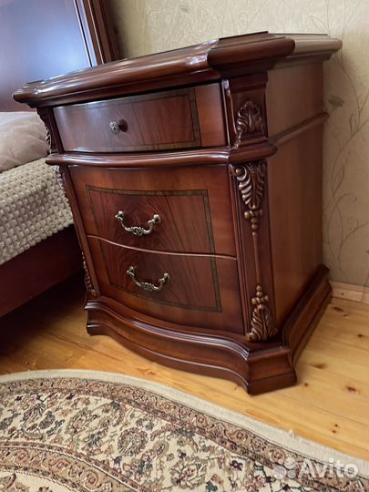 Спальный гарнитур