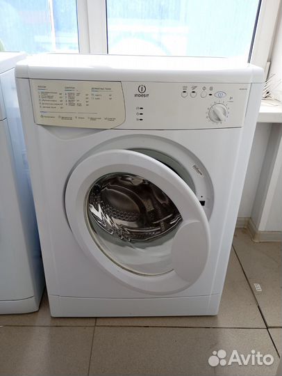 Узкая стиральная машина Индезит