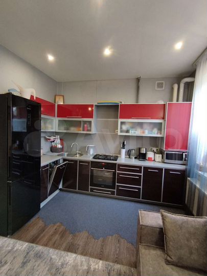 2-к. квартира, 57 м², 1/5 эт.