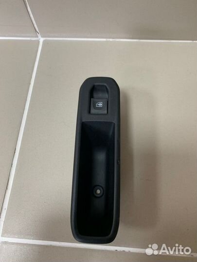 Накладка кнопок стеклоподъемника Renault Duster 2