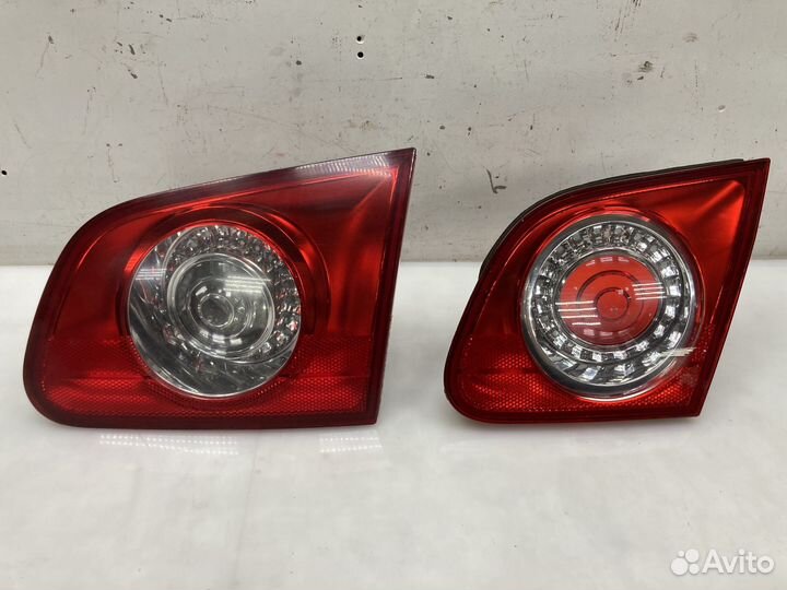 Фонарь задний в крышку правый Volkswagen Passat B6