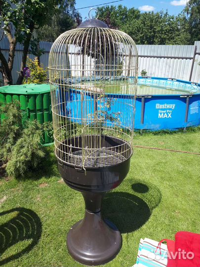 Большая клетка для птиц