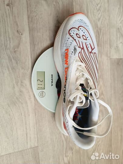 Кроссовки New Balance Fuel cell RC Elite