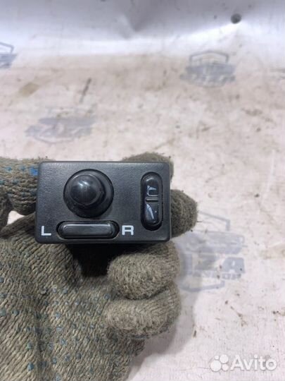 Блок управления зеркалами Nissan Primera WP11