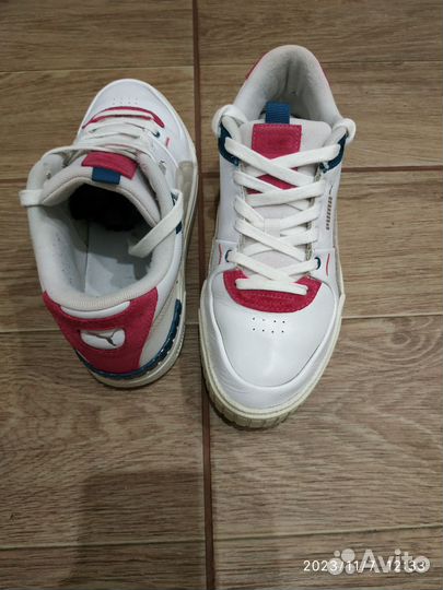 Кроссовки женские 40 размер