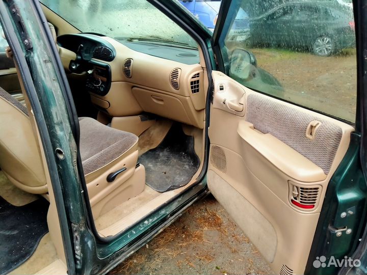 Chrysler Voyager 3.3 AT 95-2001 разбор на запчасти