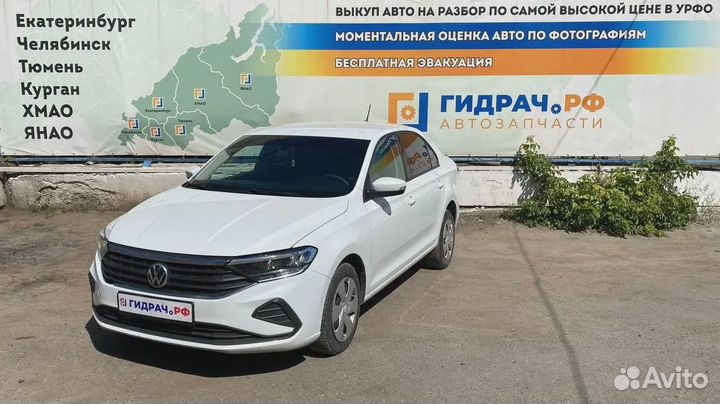 Фонарь задний внутренний левый Volkswagen Polo (Mk