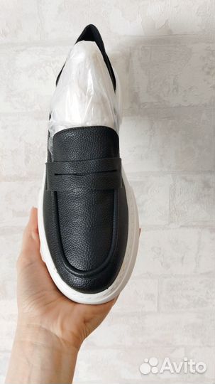 Лоферы женские