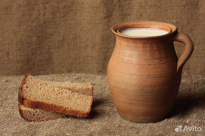 Молочные продукты из деревни (сыр, молоко, творог)