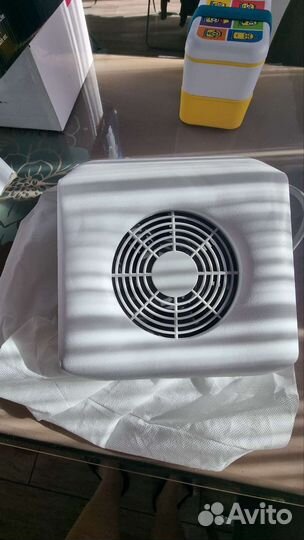 Настольный пылесос для маникюра