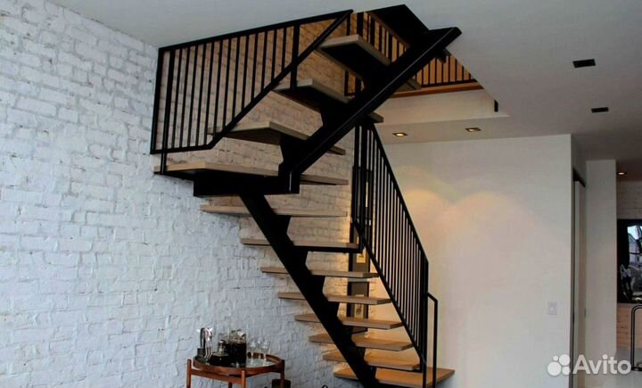 Лестница металлическая дизайн 4651