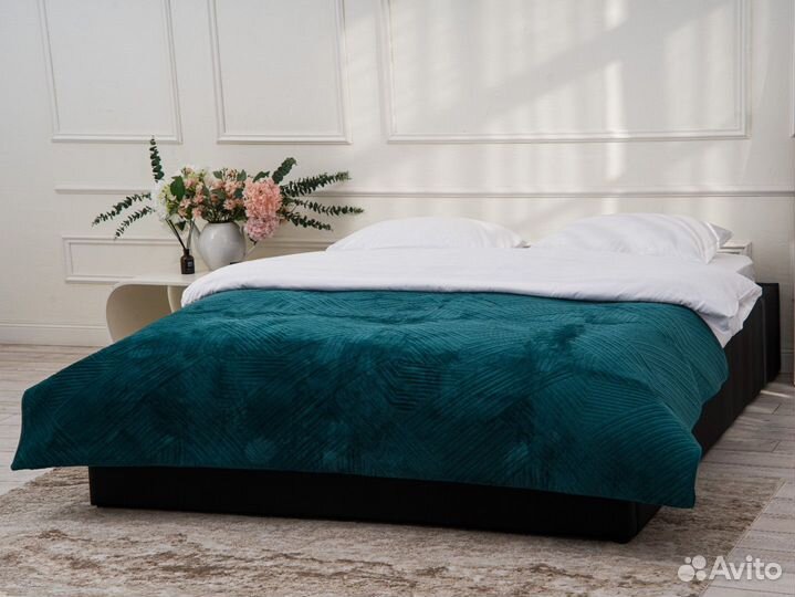 Kровать двуспальная, в наличии