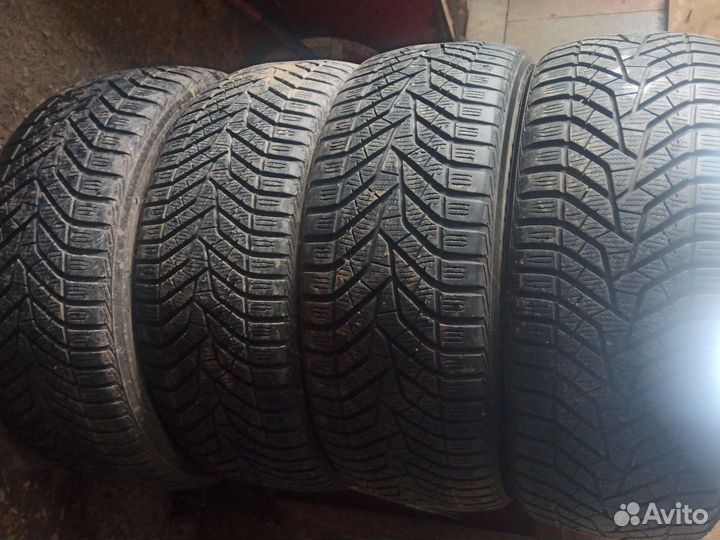 Yokohama W.Drive V905 235/50 R18 101V