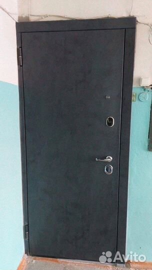 Дверь входная с фрамугой