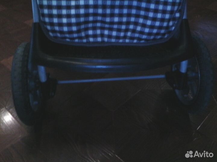 Коляска для детей. Зима-Лето. В отличном состоянии