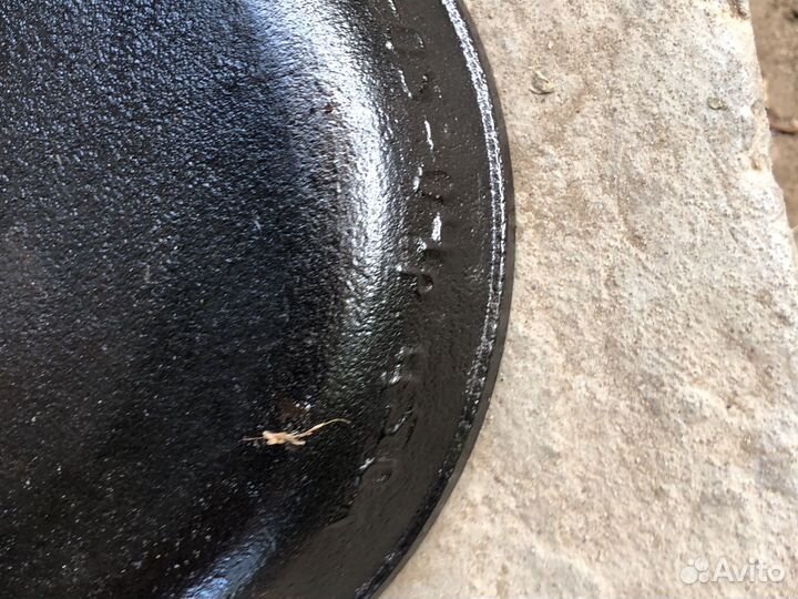 Чугунная сковорода