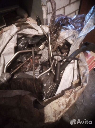 Продаю запчасти с двигателя хундай старекс (D4CB)