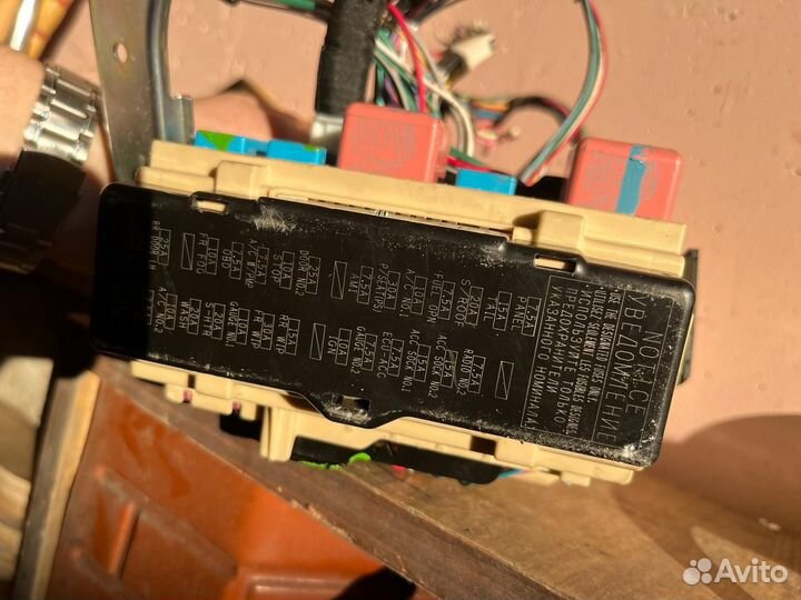 Блок предохранителей Toyota Higlender U 40 рейстай