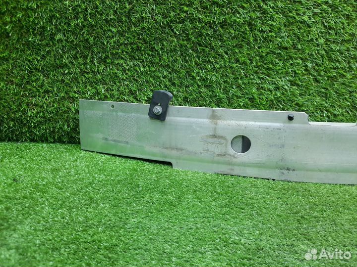 Усилитель бампера передний Bmw 5 Series F10