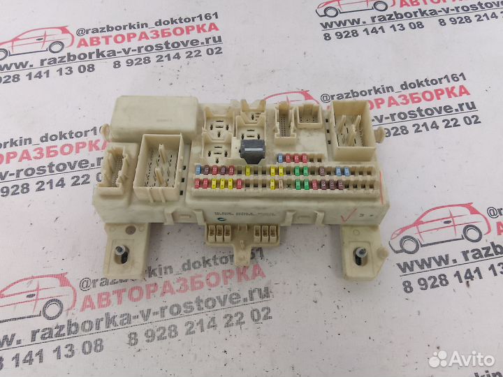 Блок предохранителей салонный Mazda 3 BK