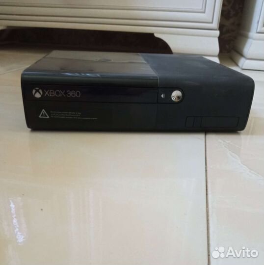 Приставка Xbox 360
