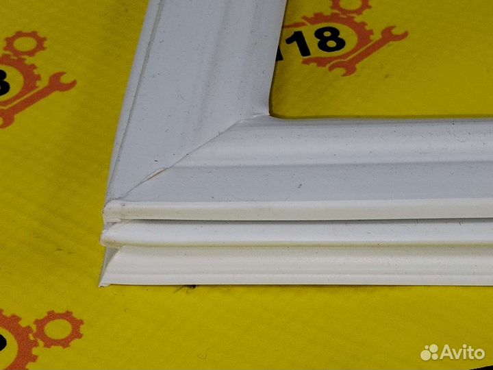 Уплотнитель для холодильника Indesit