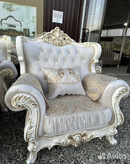 Диван и 2 кресла