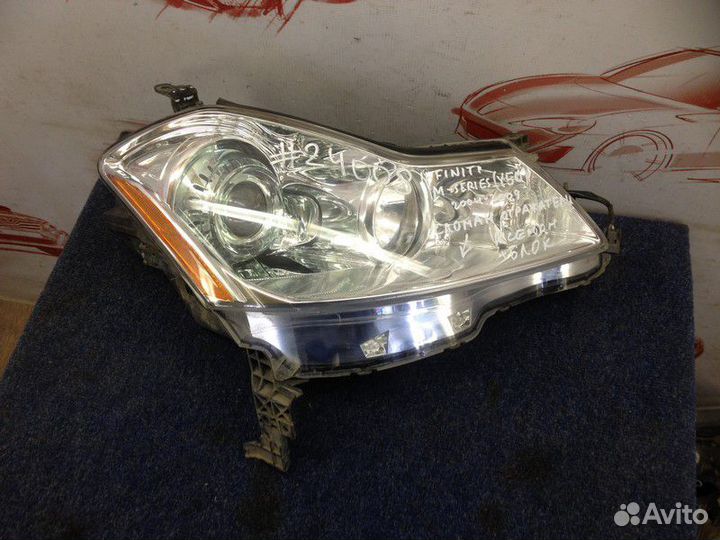Фара правая Infiniti M (2005-2010)