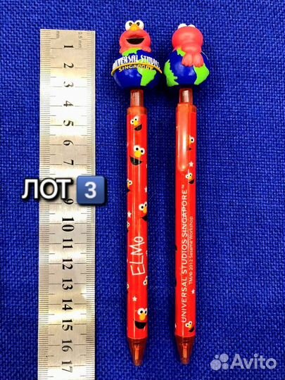 Коллекция ручек из Диснейленда со всего мира