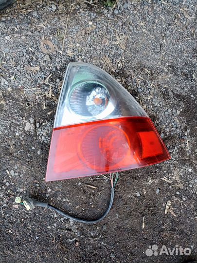 Задний правый фонарь Сузуки liana