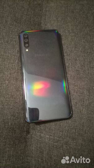 Samsung Galaxy A50, 4/64 ГБ