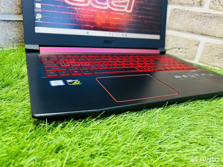 Игровой Acer i5-7300HQ/GTX1050 4Gb/12/SSD+HDD