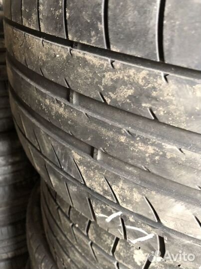 Dunlop SP QuattroMaxx 275/40 R22