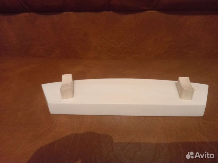 Бивень мамонтенка