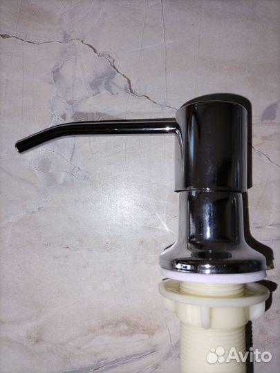 Дозатор встраиваемый для жидкого мыла