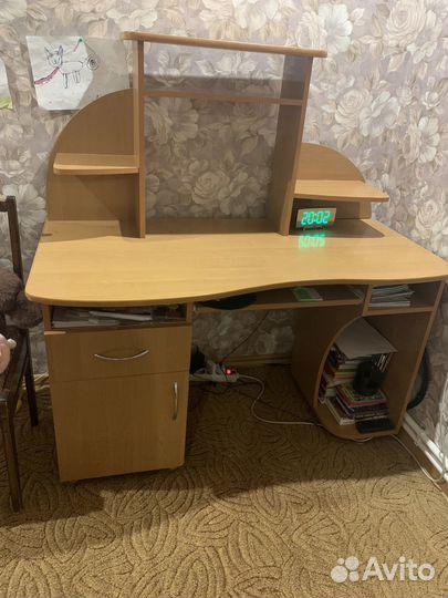 Компьютерный стол