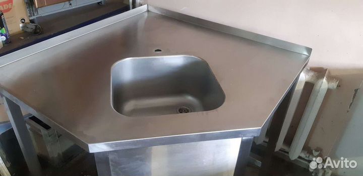 Мойки из нержавейки,полка настенная 950300мм